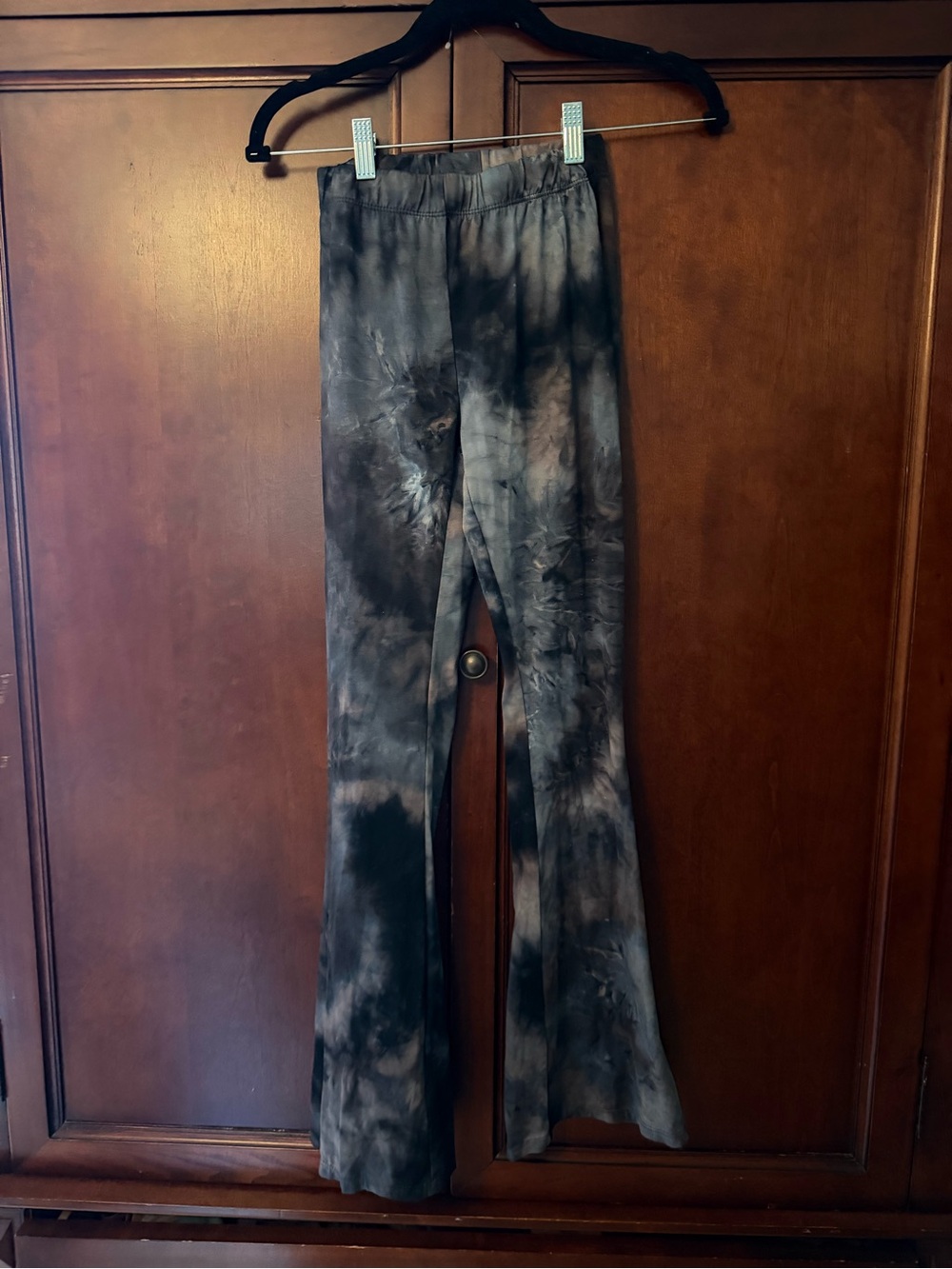 Urban Renewal Tie-Dye Flare Leggings - Black & Gray